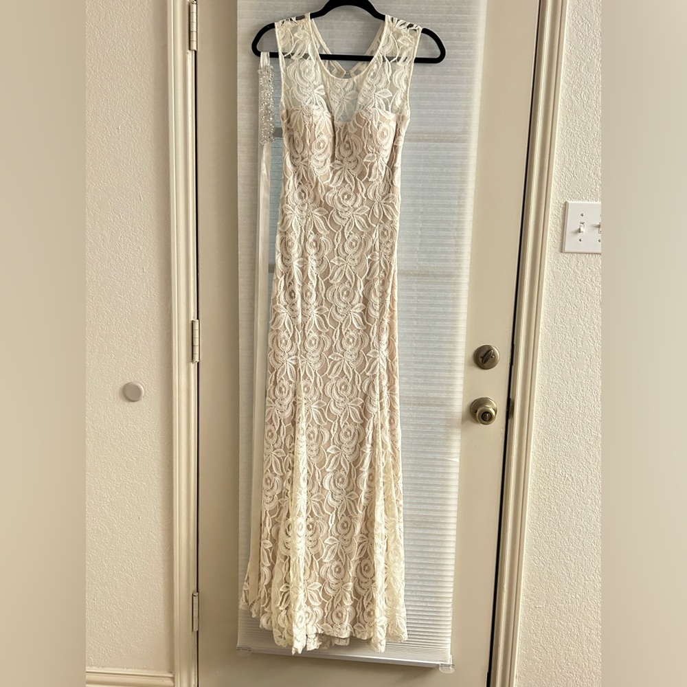 Long Lace Ivory Party Dress